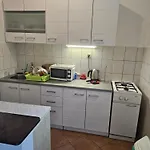 Guest House With Garden - Zuvan