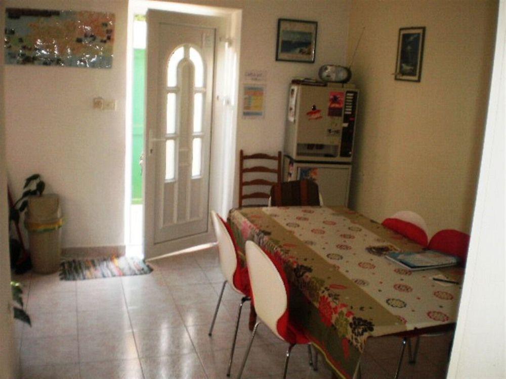 Pensionat Guest House With Garden - Zuvan 3*
