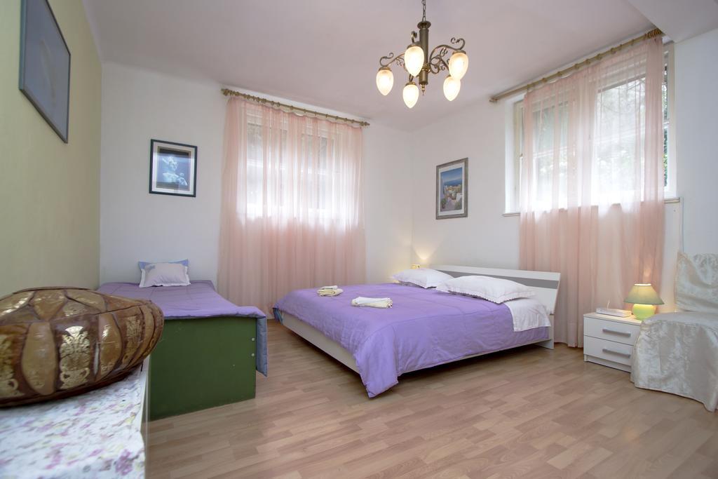 With Garden - Zuvan 3* Split